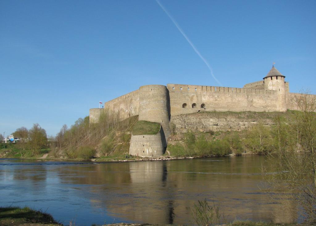 Grafovi Apartments Narva Bilik gambar